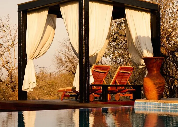 The Baobab Bush Lodge And Villa